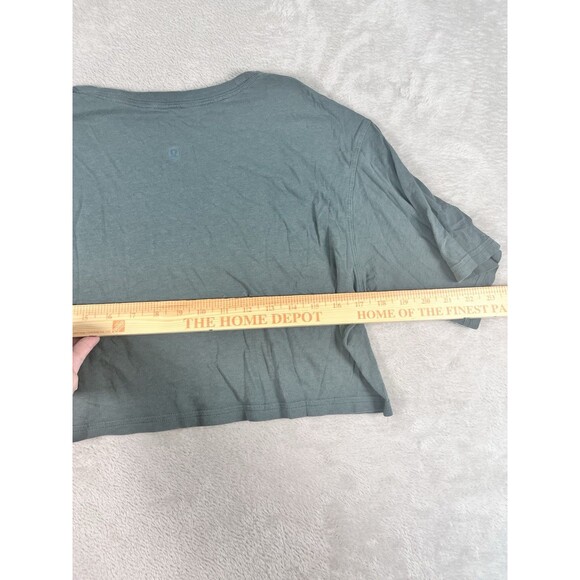 Lululemon Cortes T-Shirt Crop Light Green Size 8 Running Casual Pullover - Picture 5 of 7